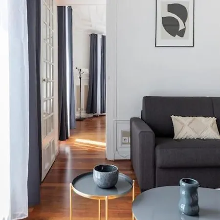Pantin/jean Lolive : Charming 6p Apartment